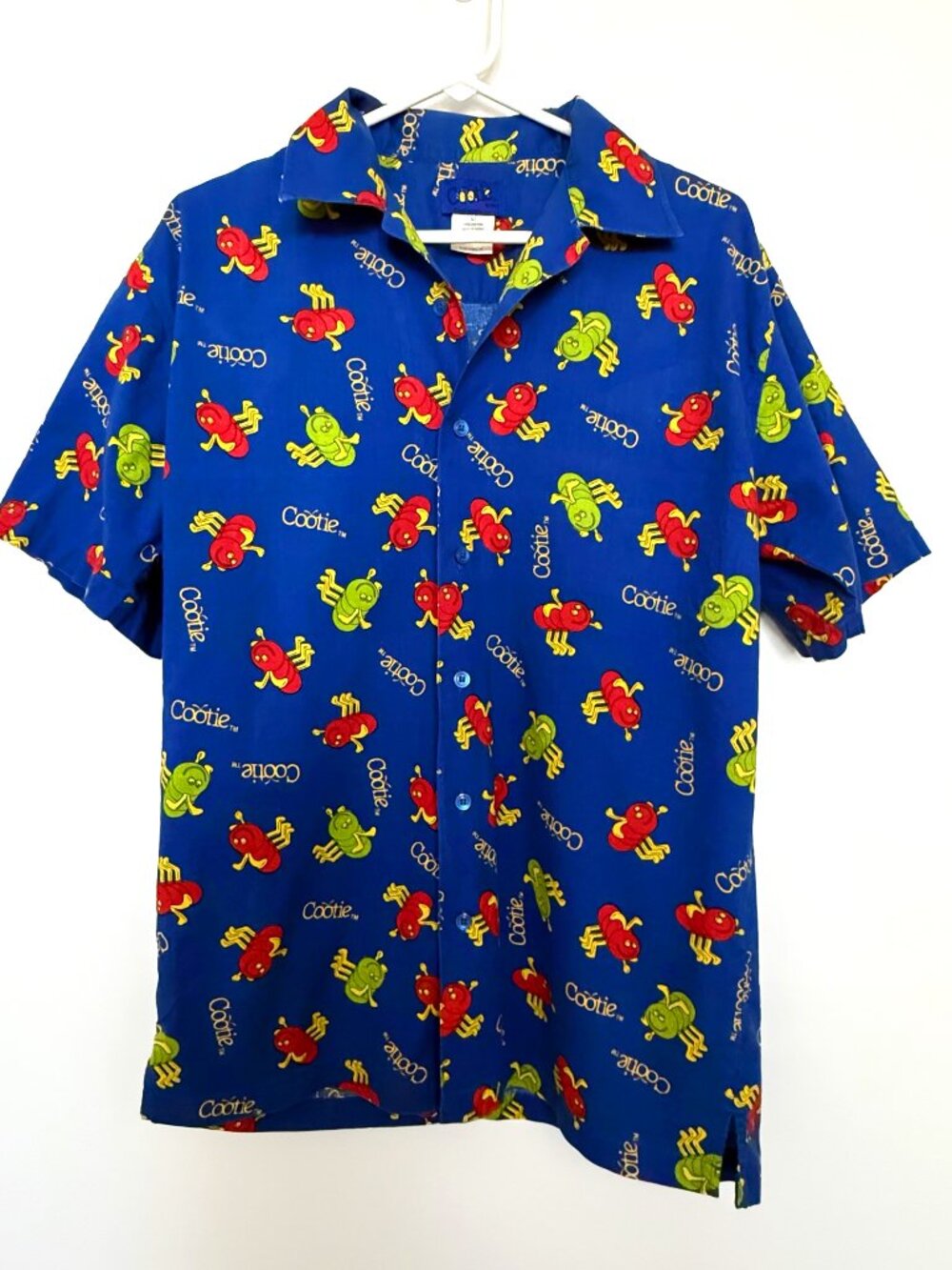 VTG 2001 Cootie Bug Game Hasbro AOP Shirt Mens M Blue Cotton Camp Novelty